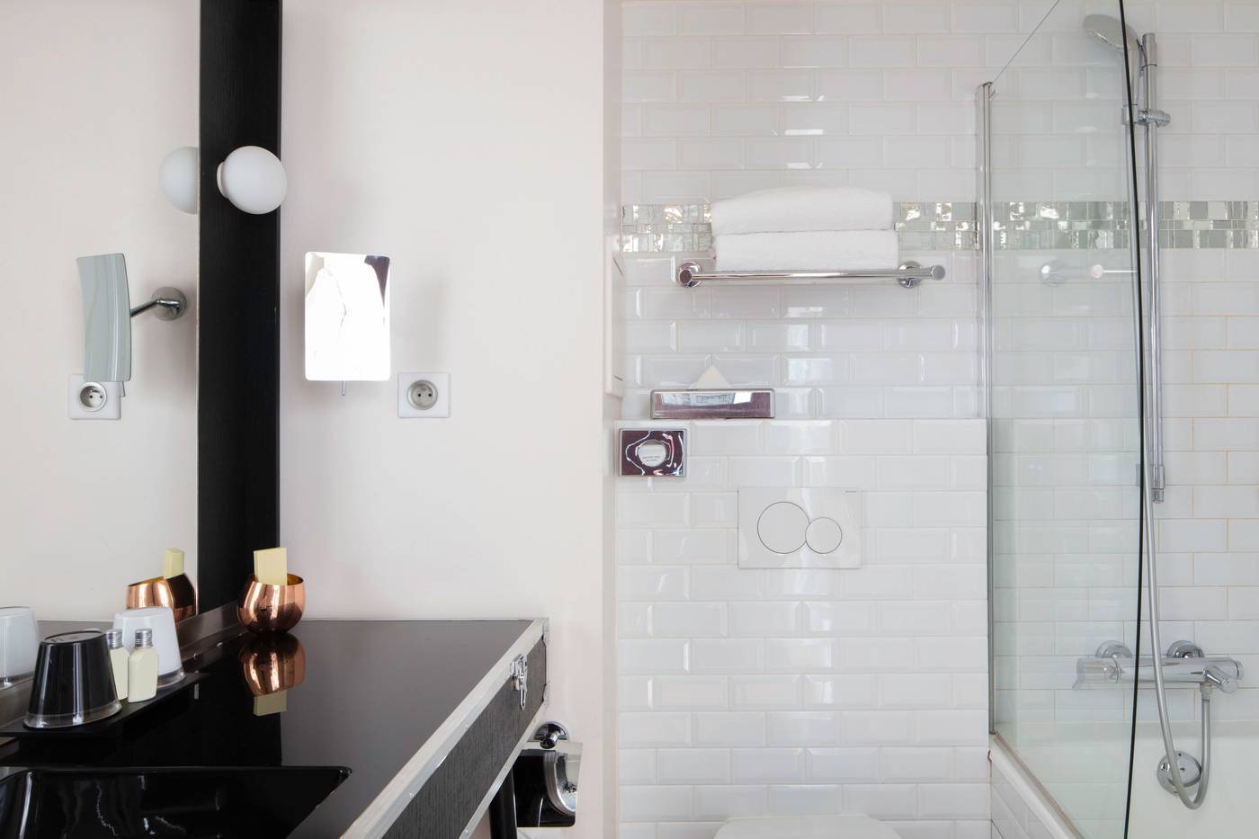 Le-123-Sebastopol-Astotel-Room-35