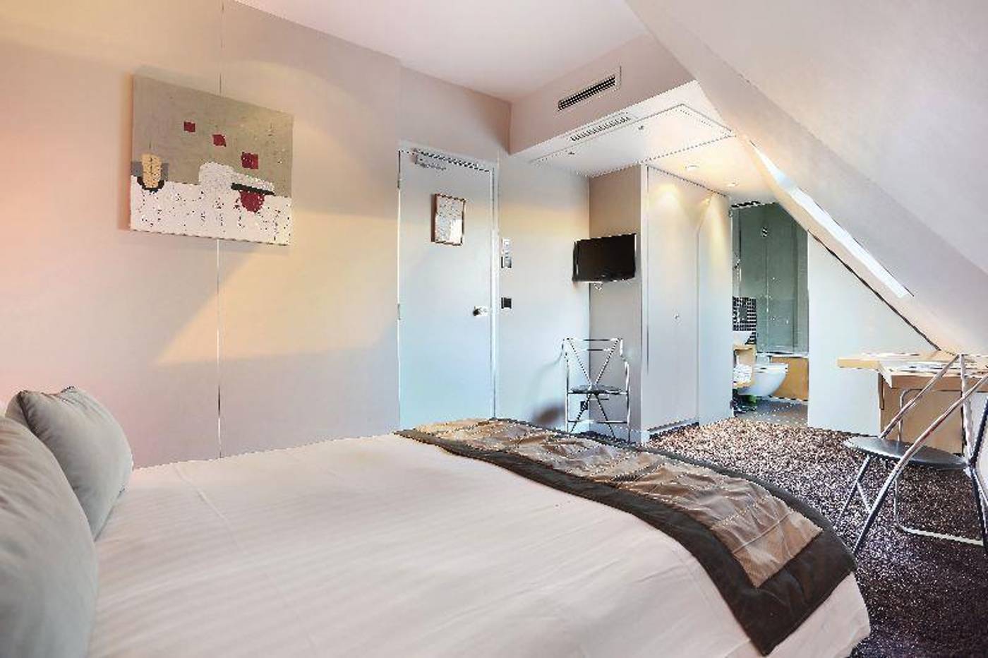 Hotel-Notre-Dame-Maitre-Albert-Room-30