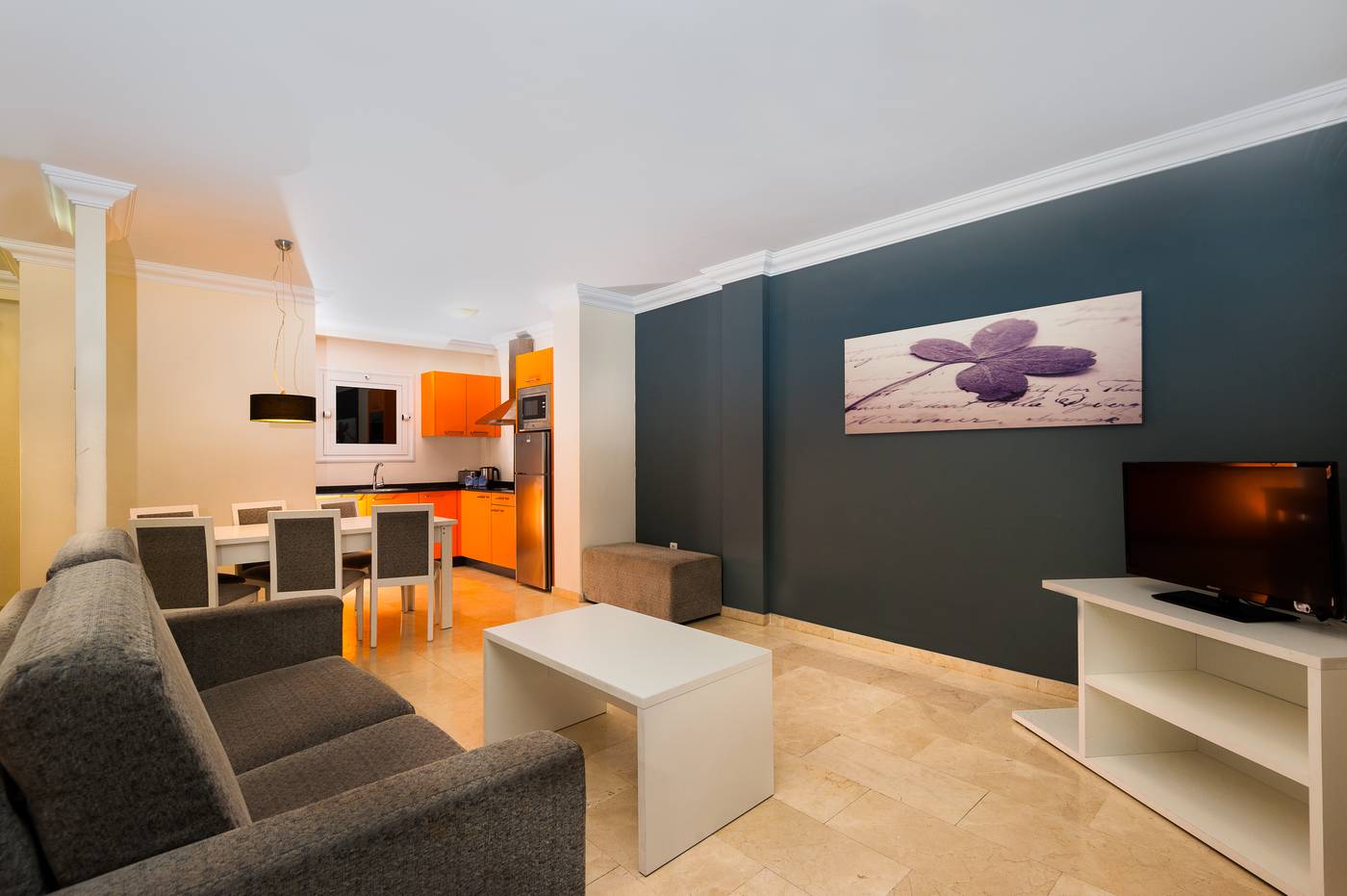 Panoramica-Heights-Room-13