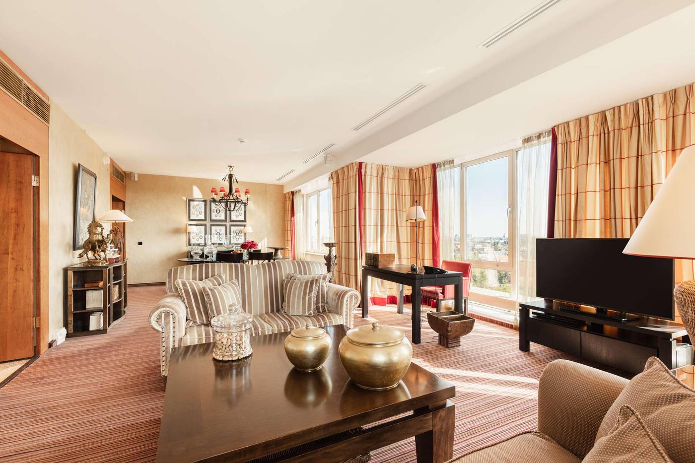 Hilton-Amsterdam-Room-24