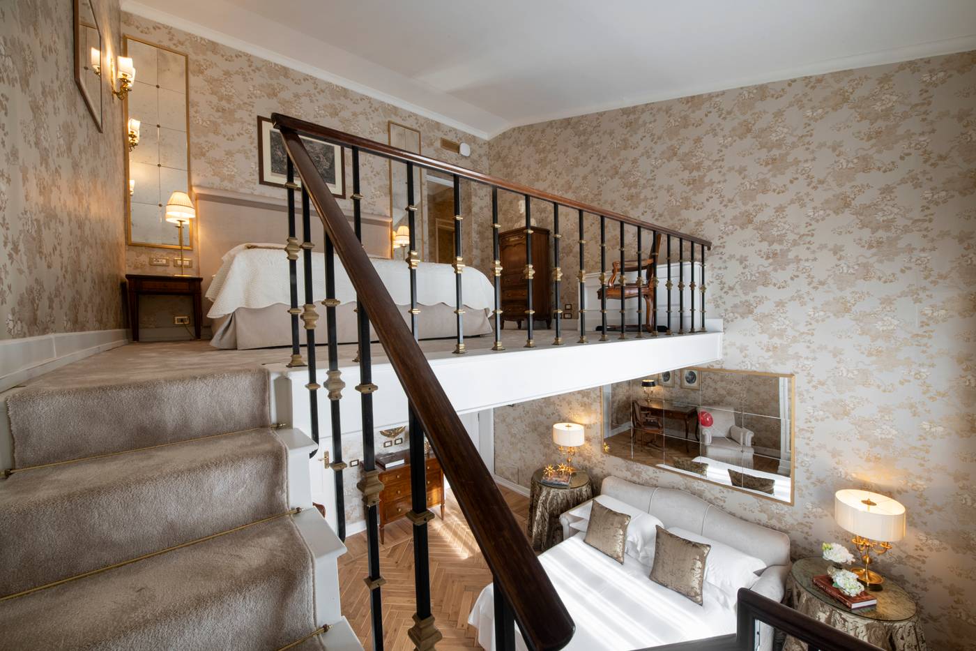 Helvetia---Bristol-Firenze---Starhotels-Collezione-Room-13