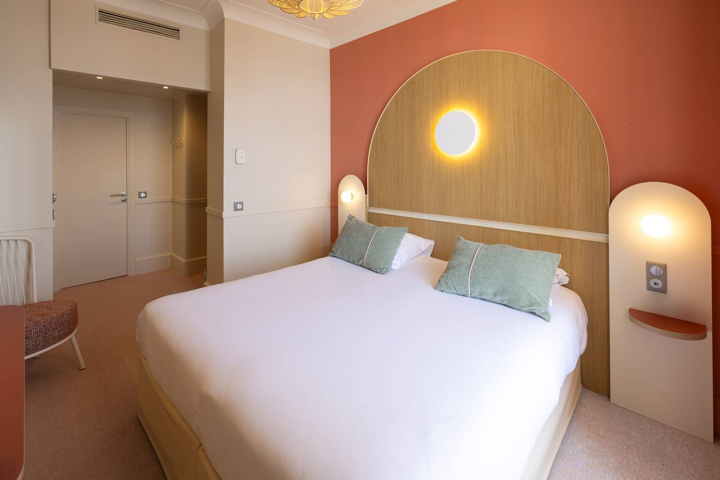 Hotel Vacances Bleues Le Balmoral-France-MENTON-Room-8