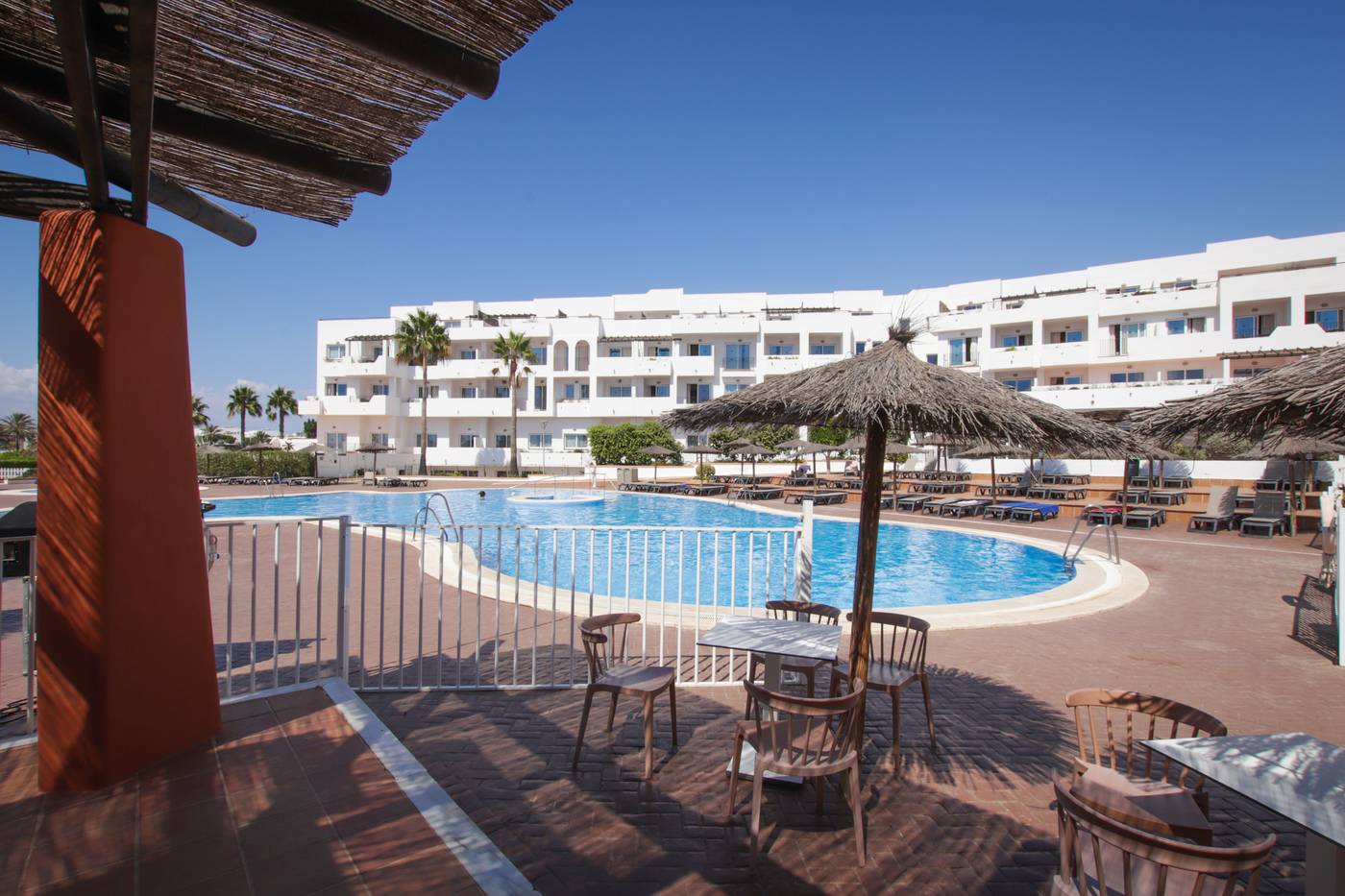 Ohtels-Cabogata-Pool-4