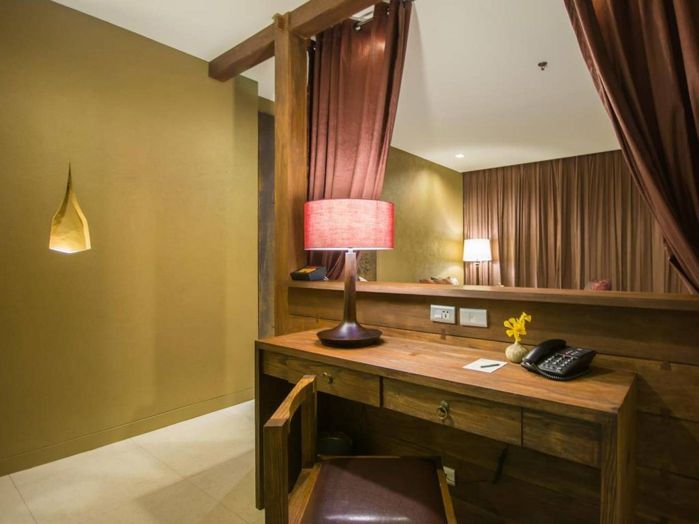 Sunsuri-Phuket-Room-37