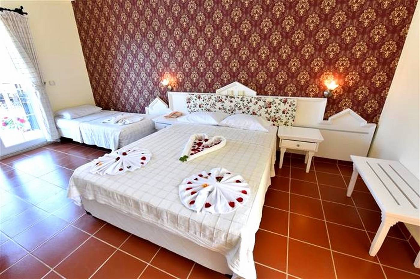 Edasu-Royal-Park-Artemisia-Club-Room-18