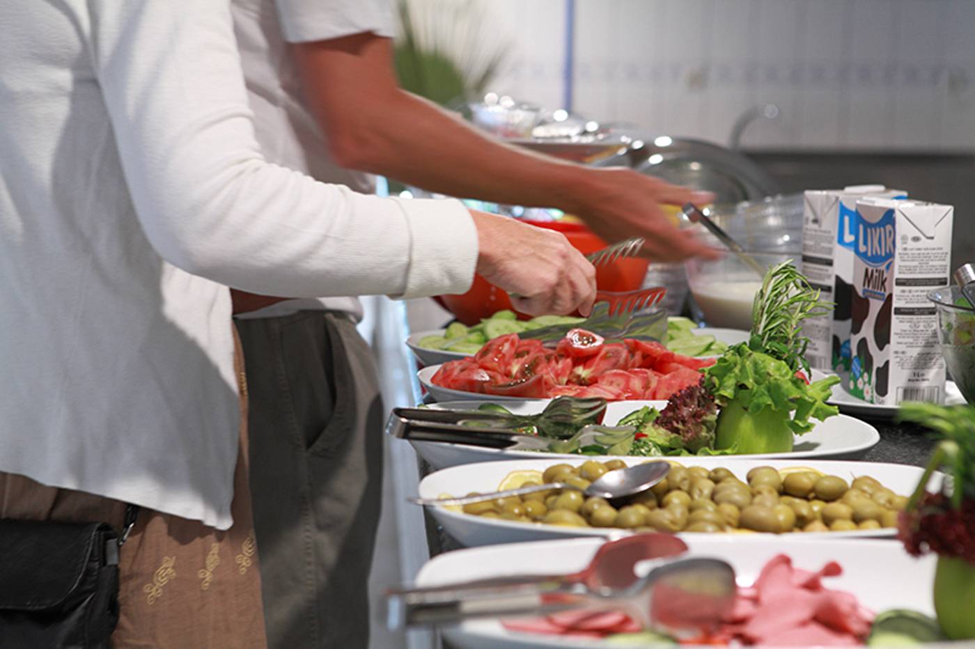 Hotel-Catty-Cats-Garden-Restaurant-36