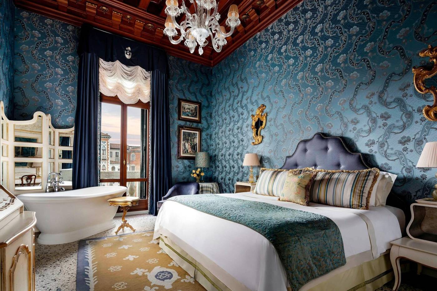 The-Gritti-Palace--a-Luxury-Collection-Hotel-Room-41