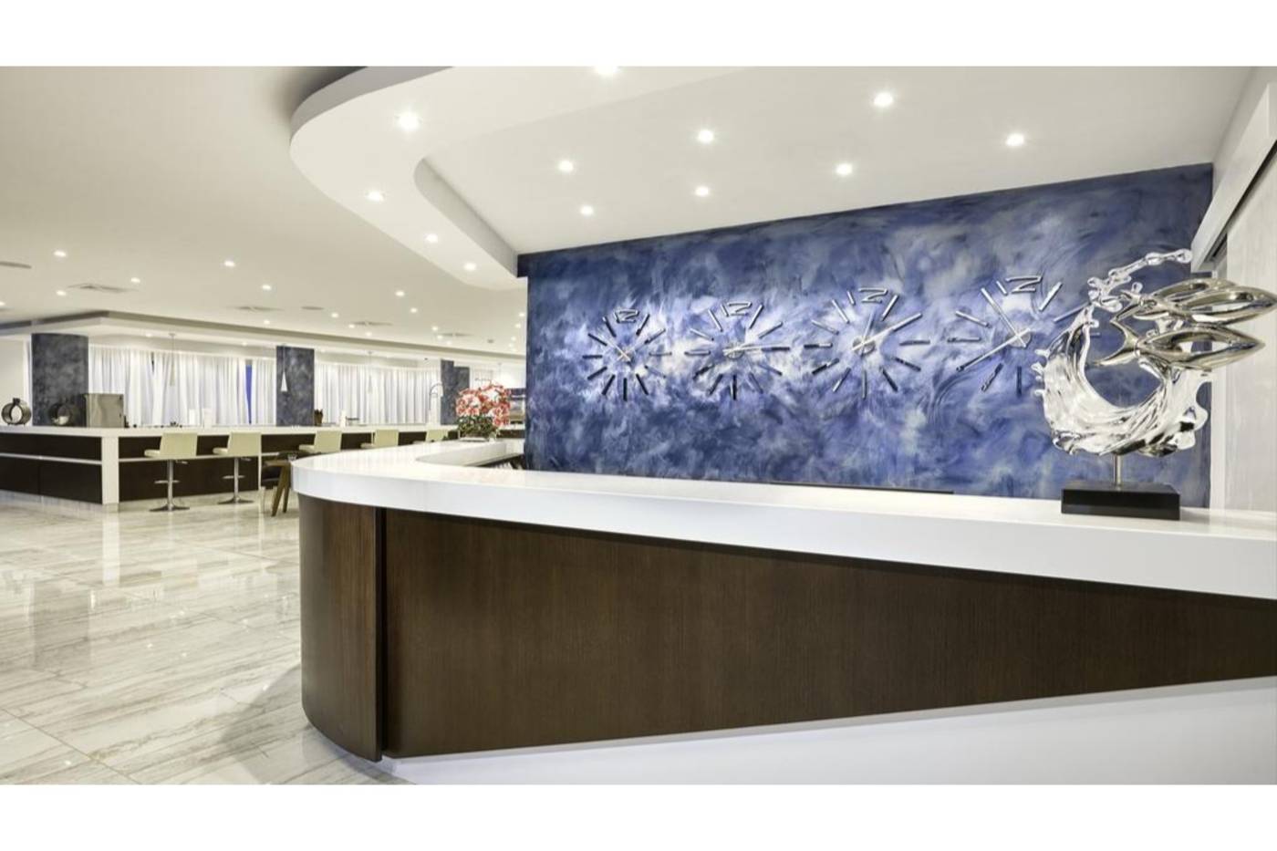 Sun-N-Blue-Boutique-Hotel-Lobby-35