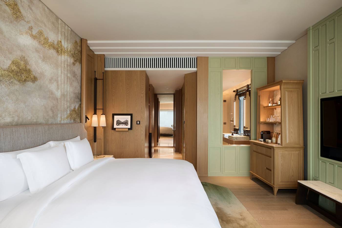 Dusit-Thani-Bangkok-Room-47