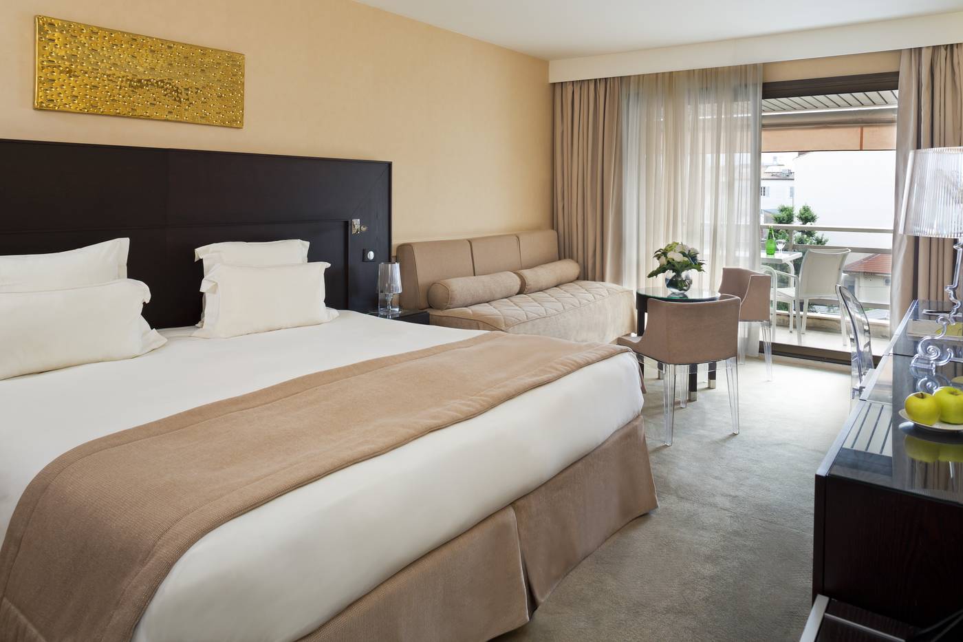 Hotel-Barriere-Le-Gray-d-Albion-Room-19