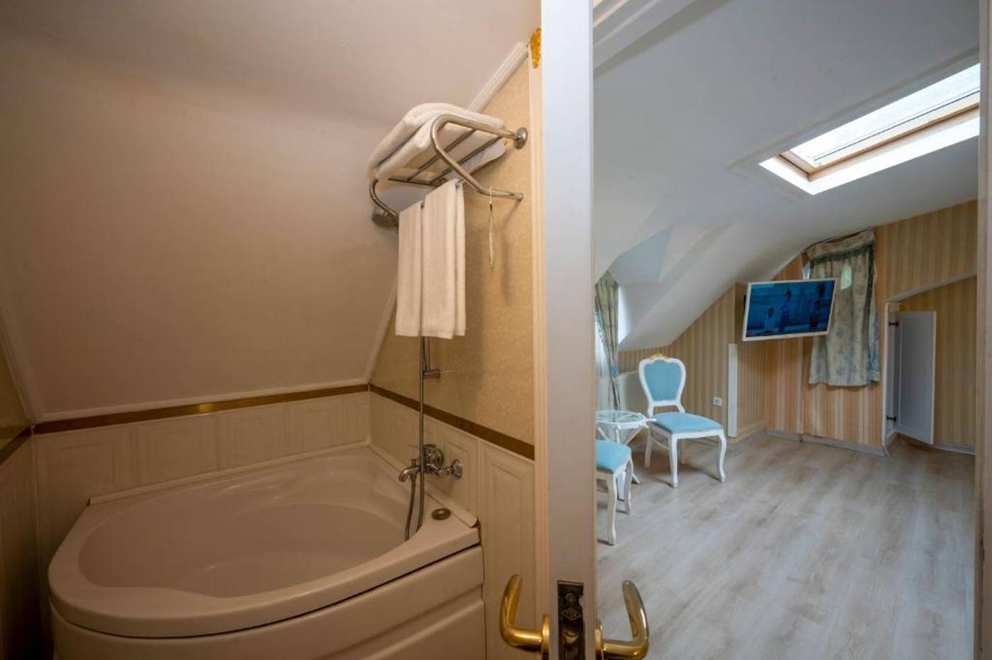 Villa-Paradiso-Hotel-Room-16