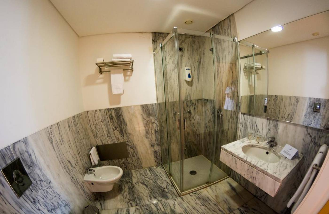 Arts In Hotel Conde Carvalhal-Portugal-Funchal-Room-10