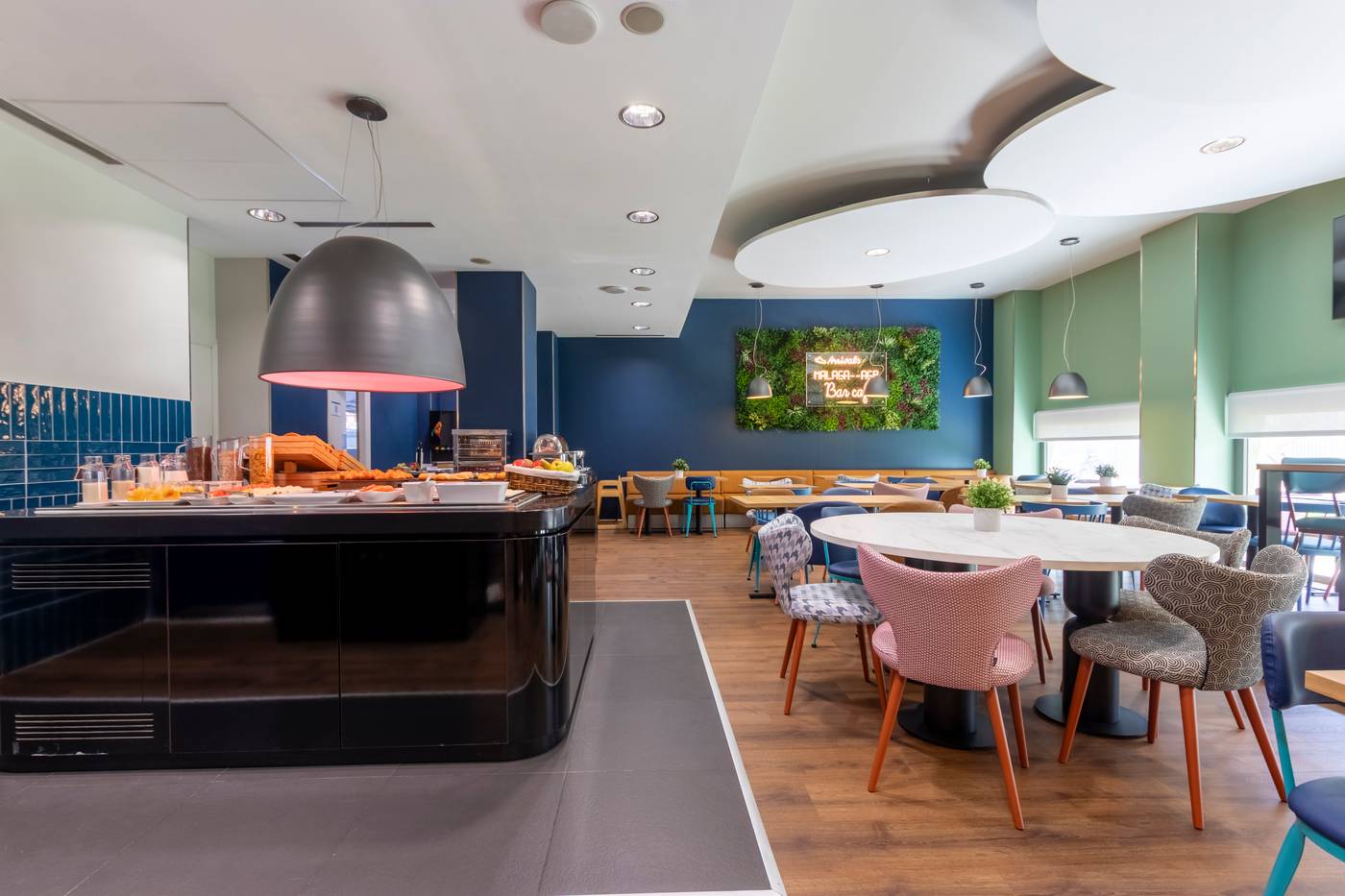 Travelodge-Malaga-Aeropuerto-Restaurant-55
