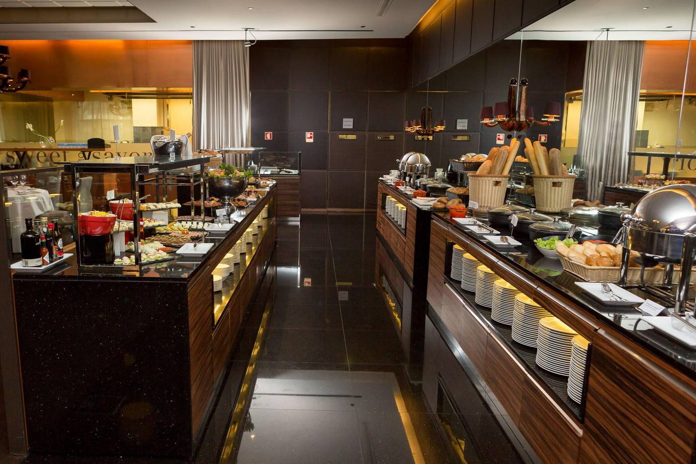 Sheraton-Lisboa-Hotel---Spa-Restaurant-51