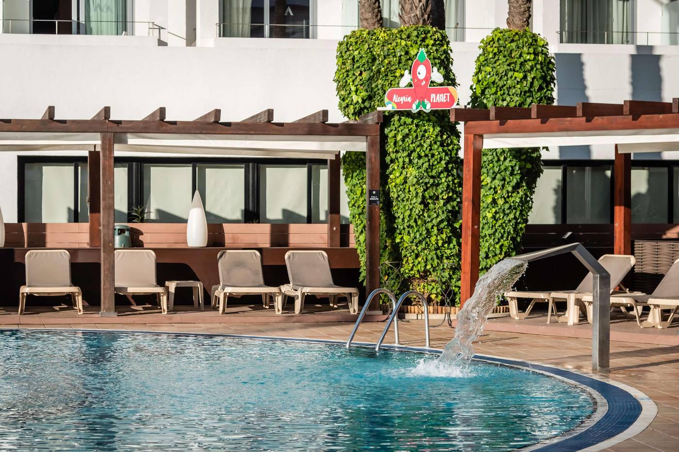 Florida-Park-Pool-13