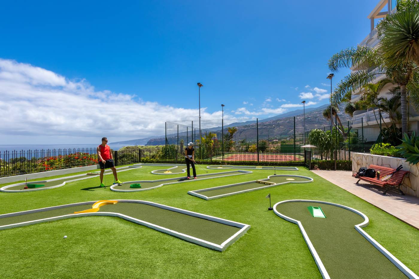 Riu-Garoe-Sports-and-Entertainment-16