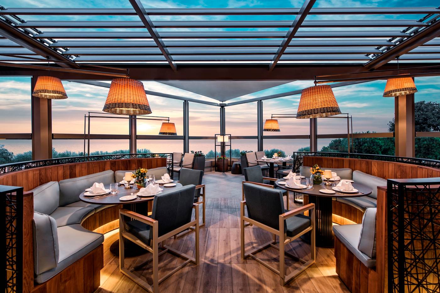 Renaissance-Polat-Istanbul-Restaurant-5