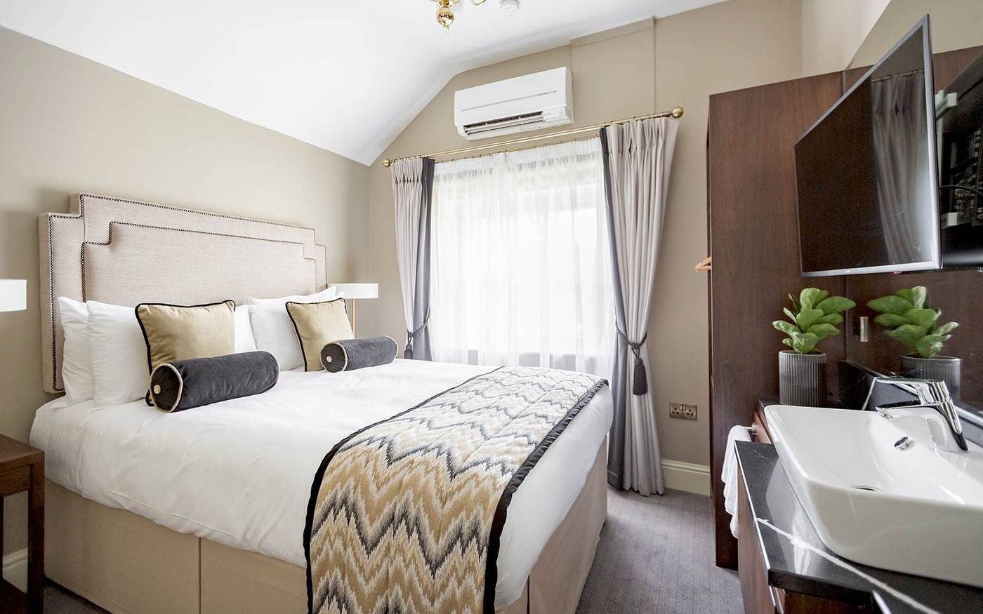 Trinity-Townhouse-Hotel-Room-9