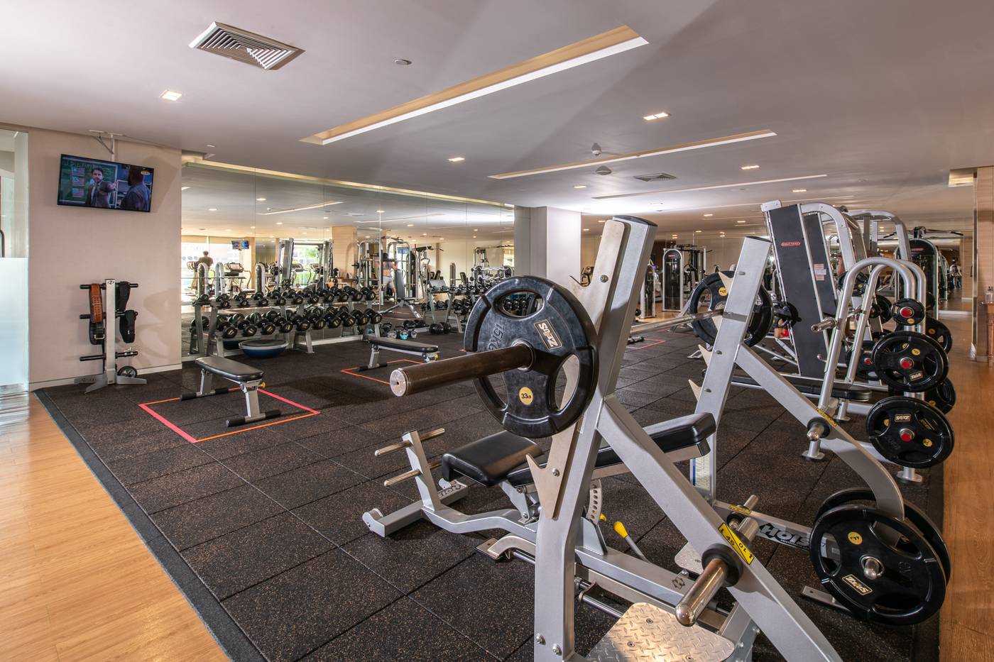 Swissotel-Bangkok-Ratchada-Sports-and-Entertainment-49