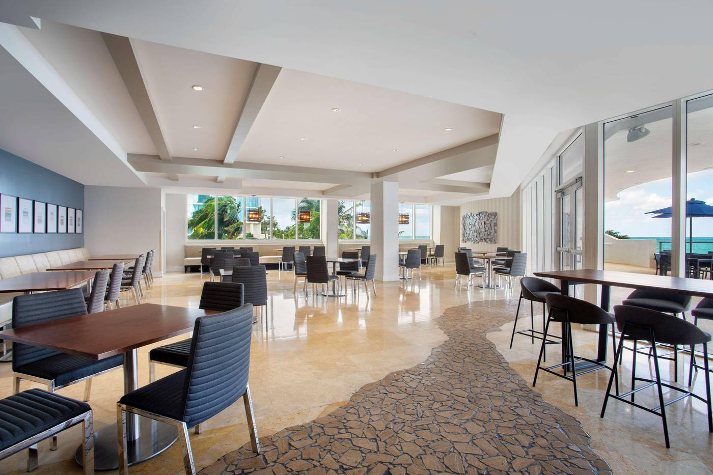 DoubleTree Resort & Spa by Hilton Ocean Point-N. M - United States - SUNNY ISLES BEACH - Restaurant - 9