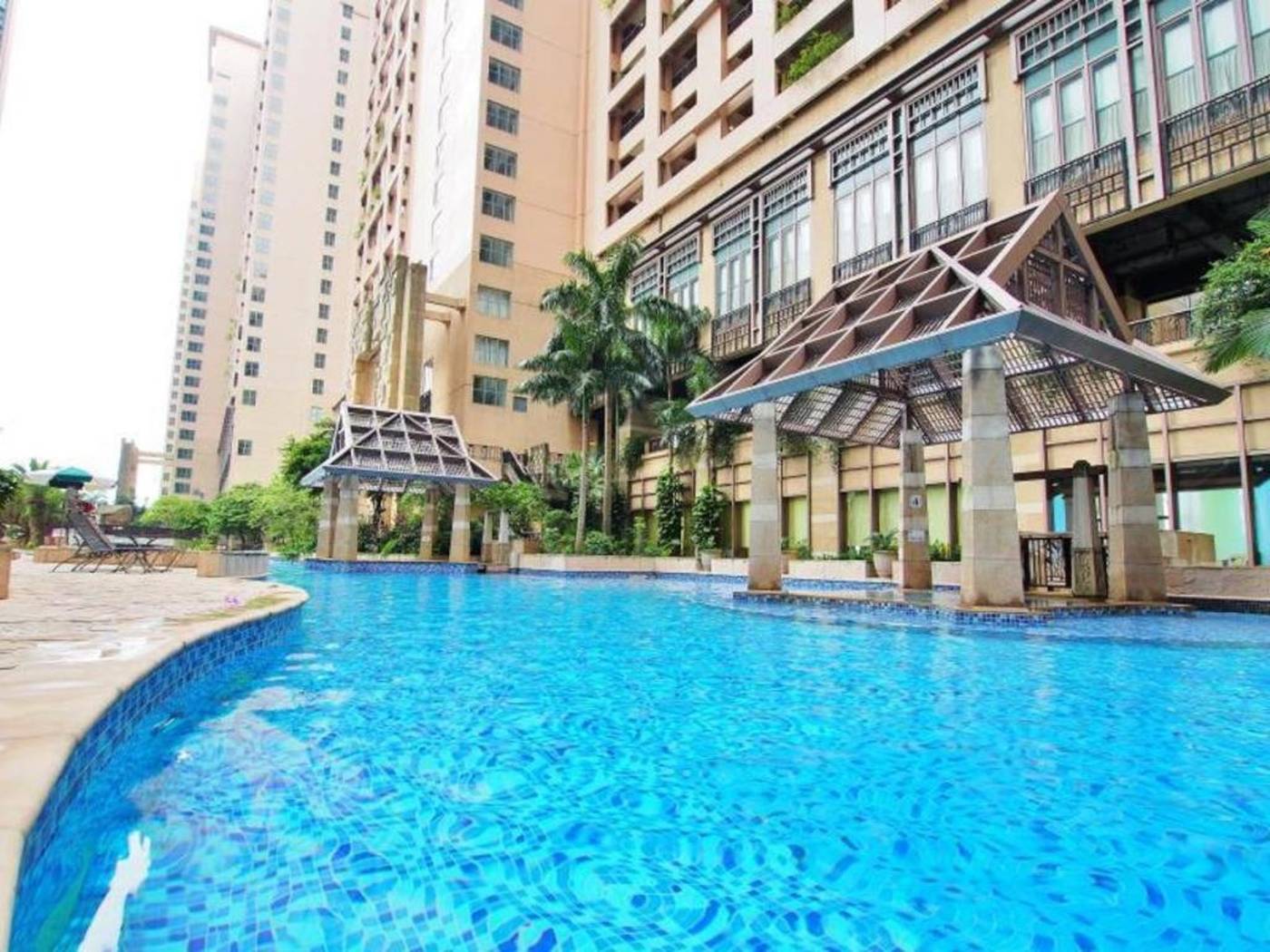 Winland-800-Hotel-Pool-12