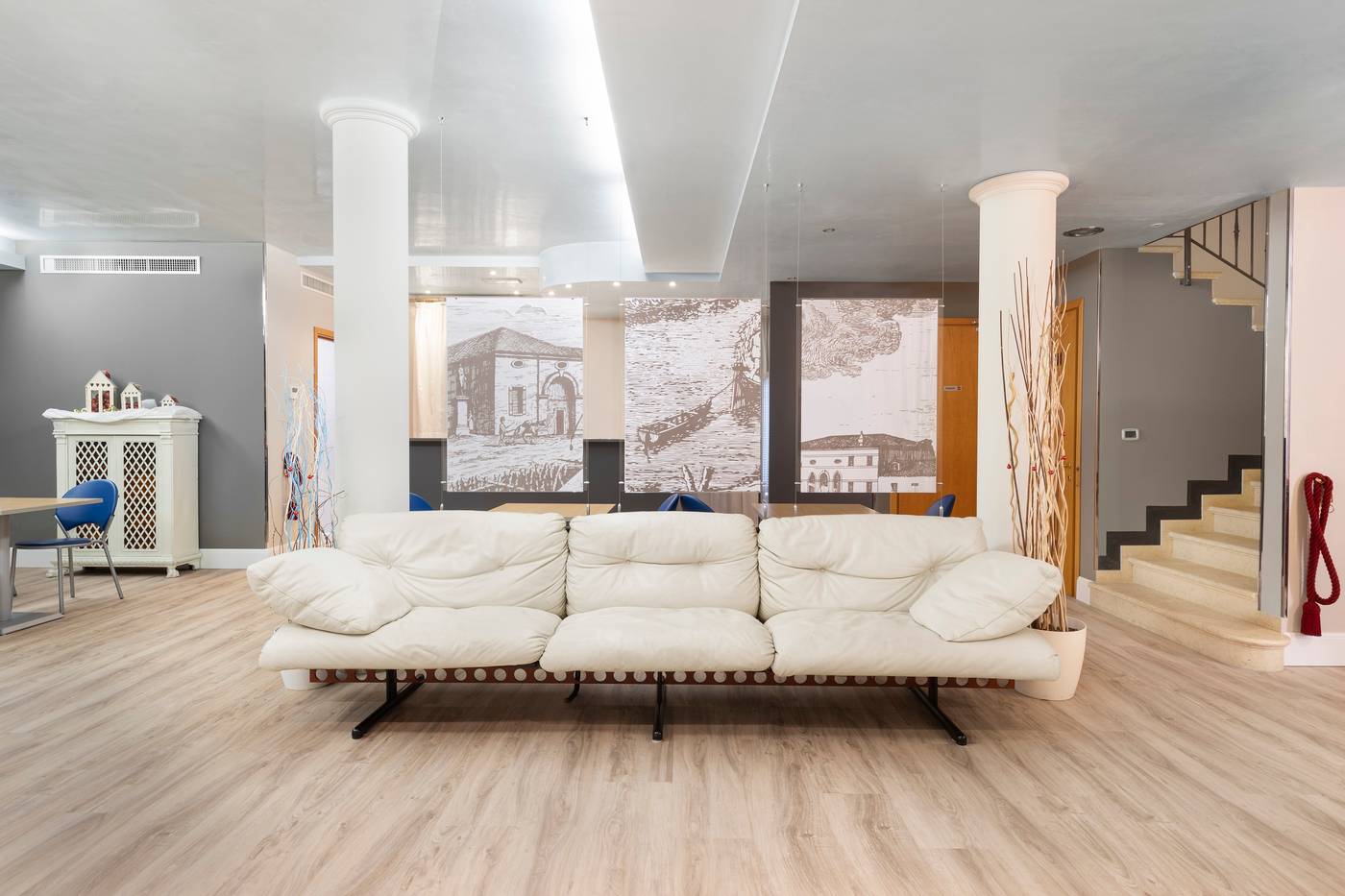 Hotel-Ca--Tron-Lobby-8