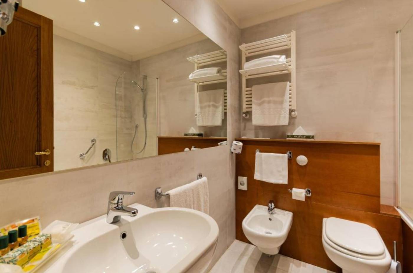 Pitti-Palace-al-Ponte-Vecchio-Room-30