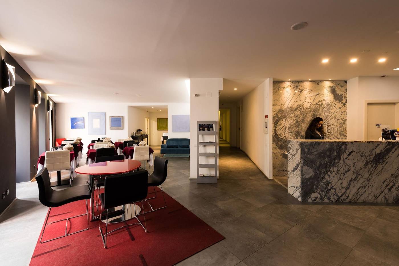 Alfama---Lisbon-Lounge-Suites-Lobby-13