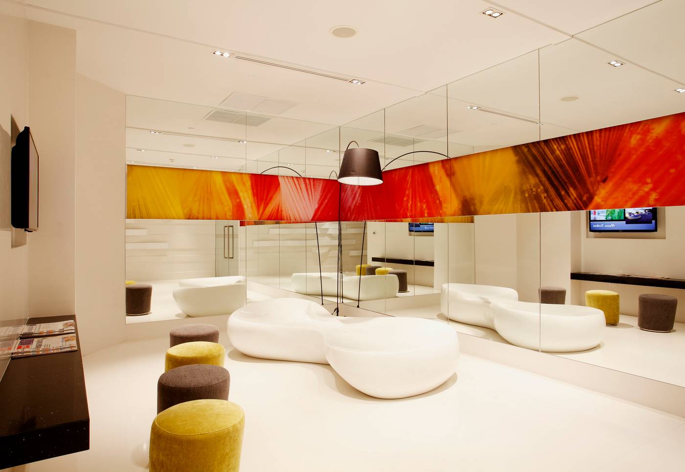 Centara-Watergate-Pavilion-Hotel-Bangkok-Lobby-17