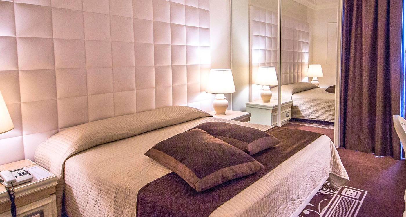 Etrusco-Arezzo-Hotel--Sure-Hotel-Collection-by-Best-Western-Room-21