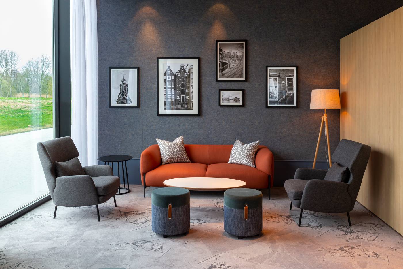 Radisson-Hotel---Suites-Amsterdam-South-Lobby-5