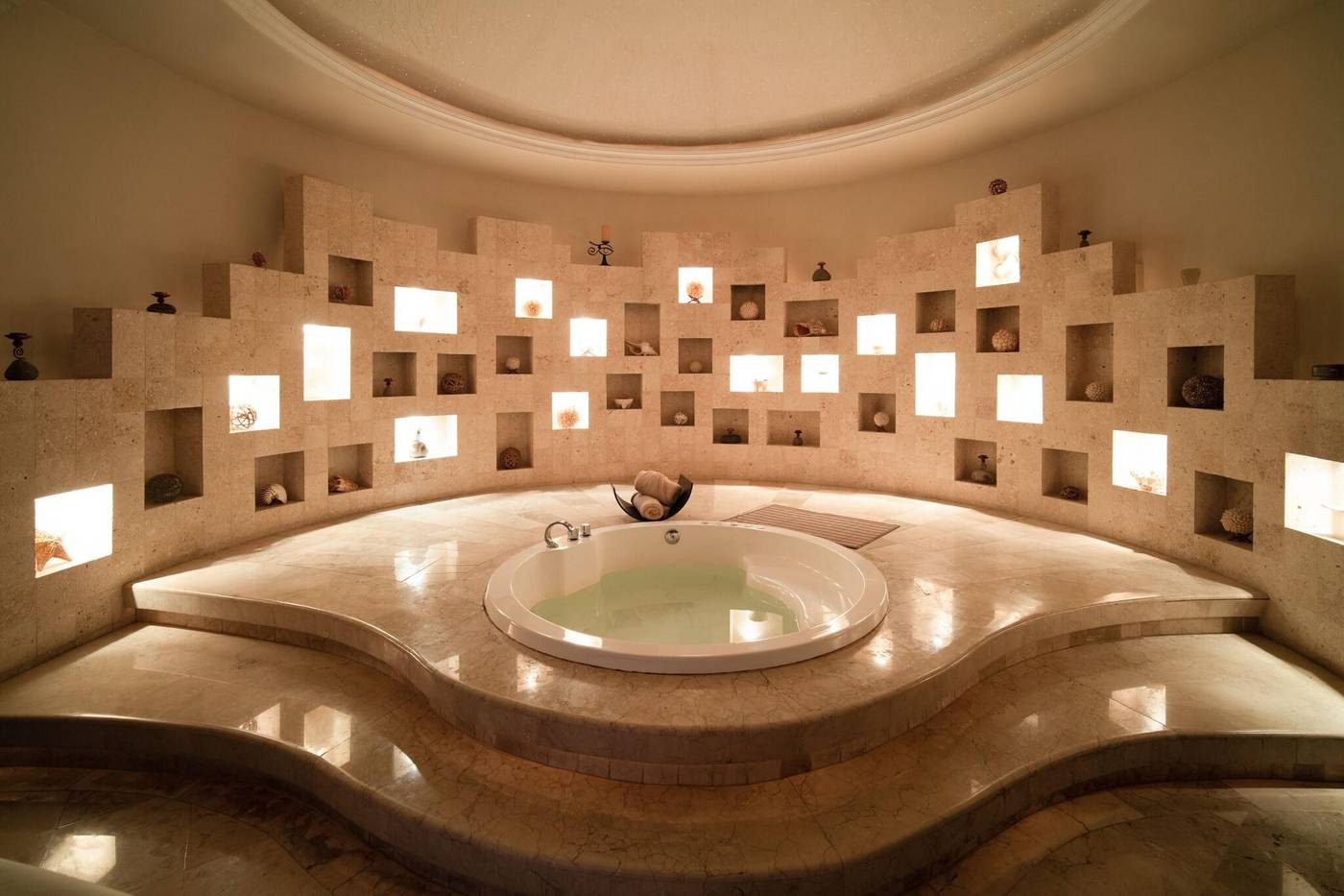 Seadust-Cancun-Family-Resort-Sports-and-Entertainment-90