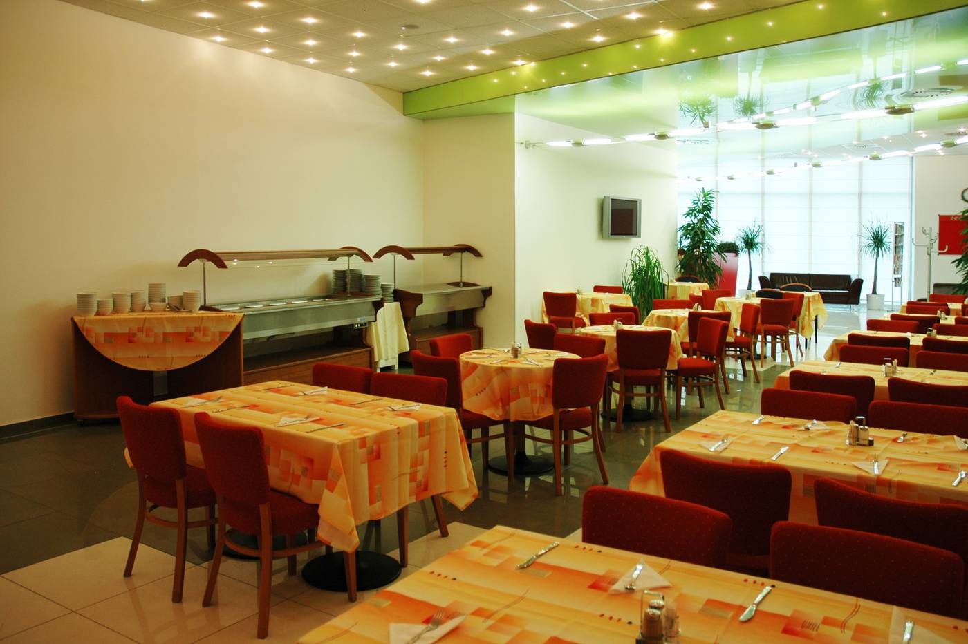 Olympik-Artemis-Restaurant-15