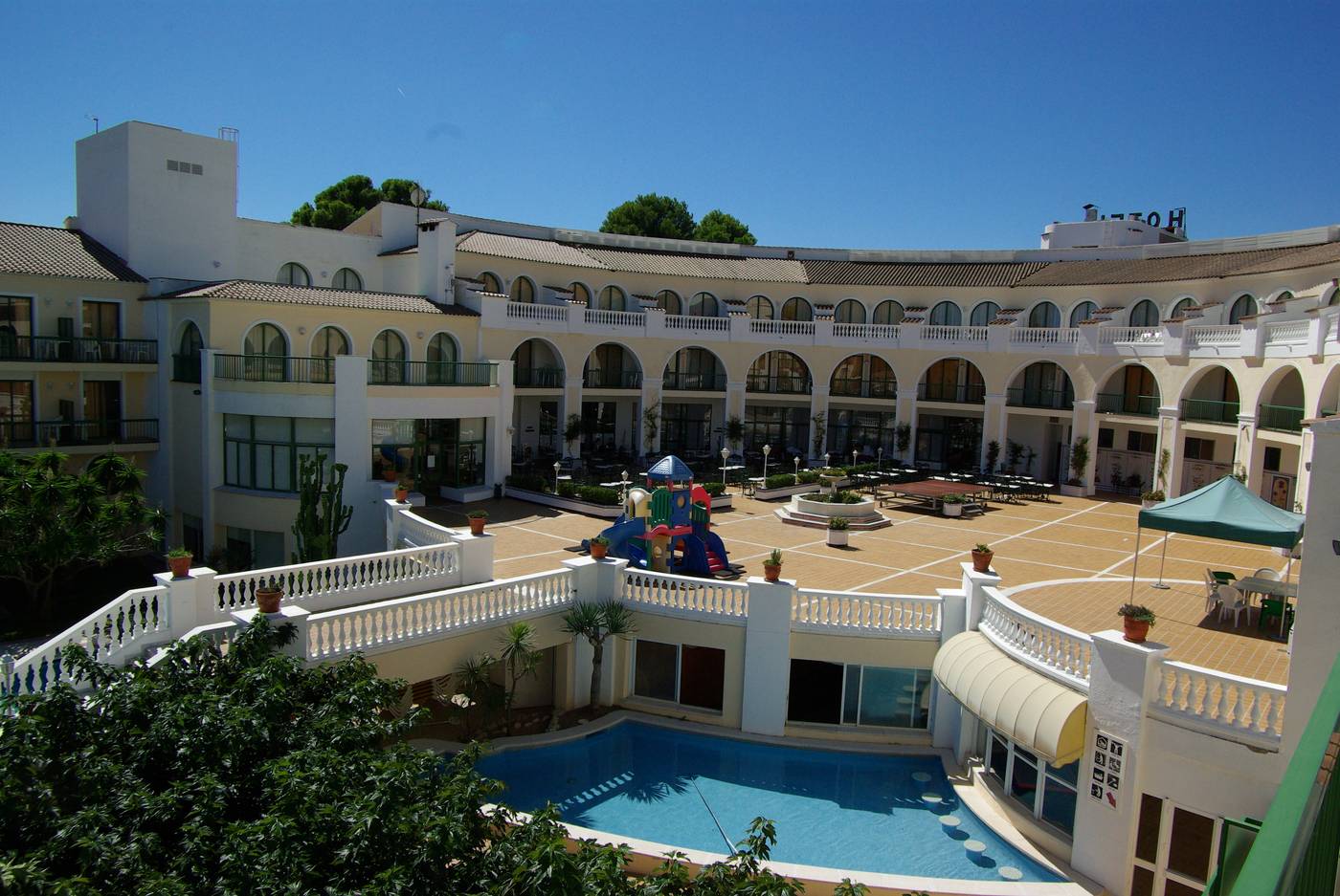 Pino-Alto-Terrace-8
