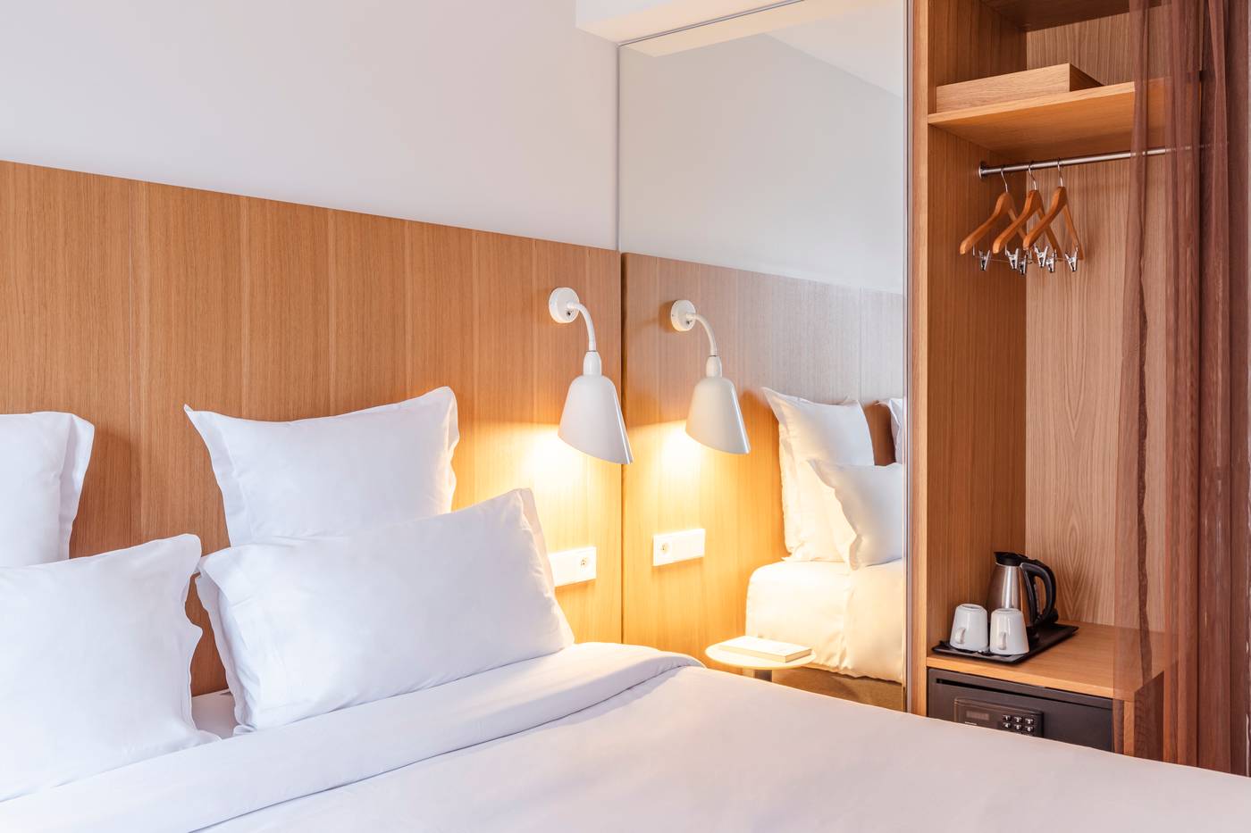 9hotel-Republique-Room-5