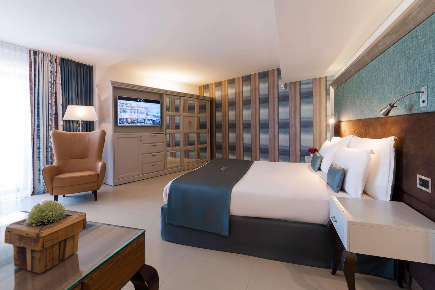 The-Palace-Hotel-Room-12