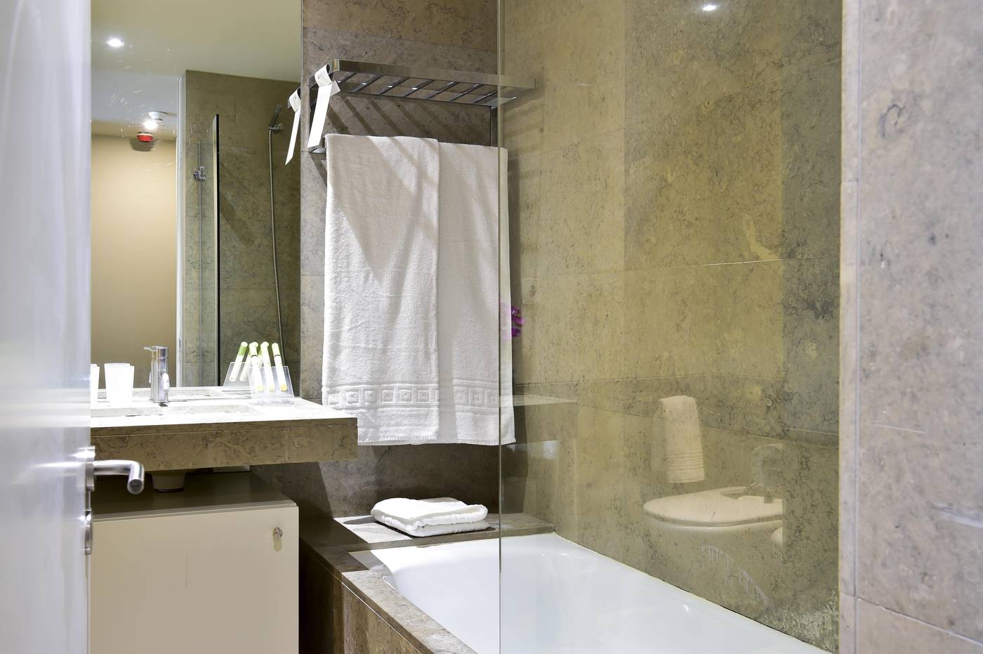 Aqualuz Troia Mar by The Editory-Portugal-TROIA-Room-9