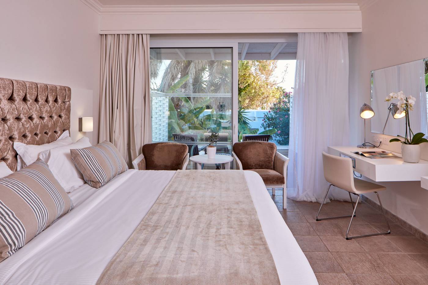 Grecian-Bay-Hotel-Room-23