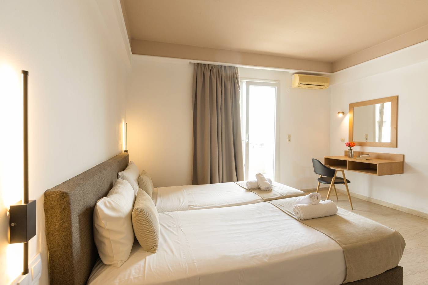 Pelagia-Bay-Room-19