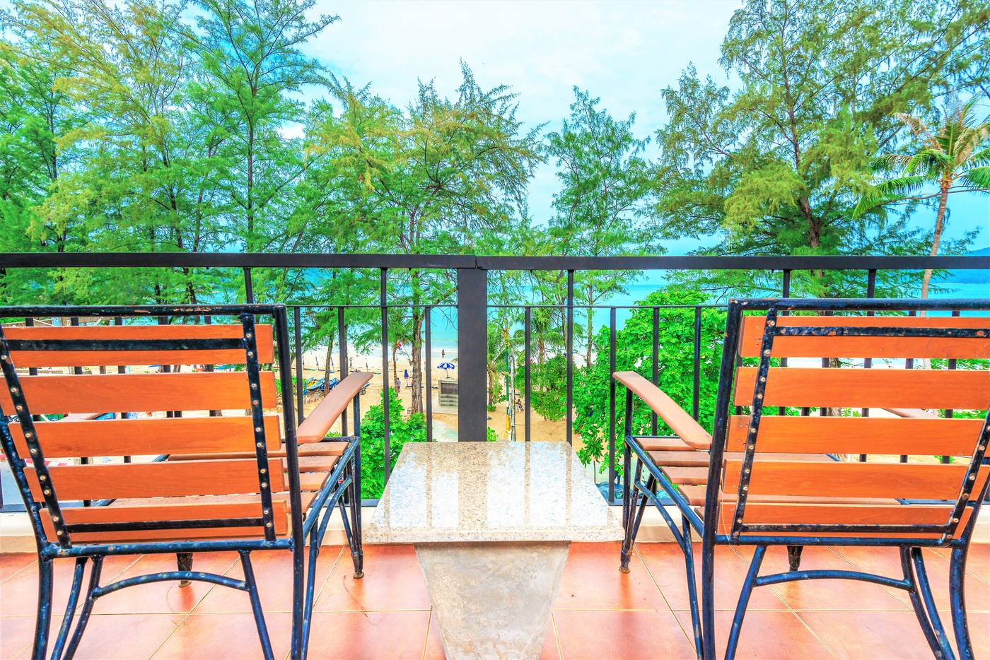 Baan-Laimai-Beach-Resort-Room-22