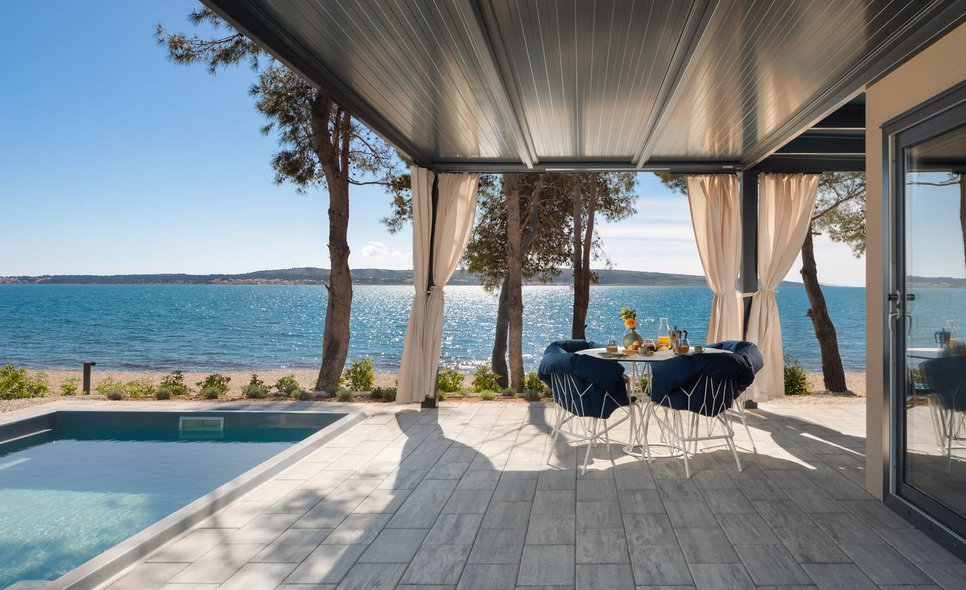 Aminess-Avalona-Camping-Resort-Room-95