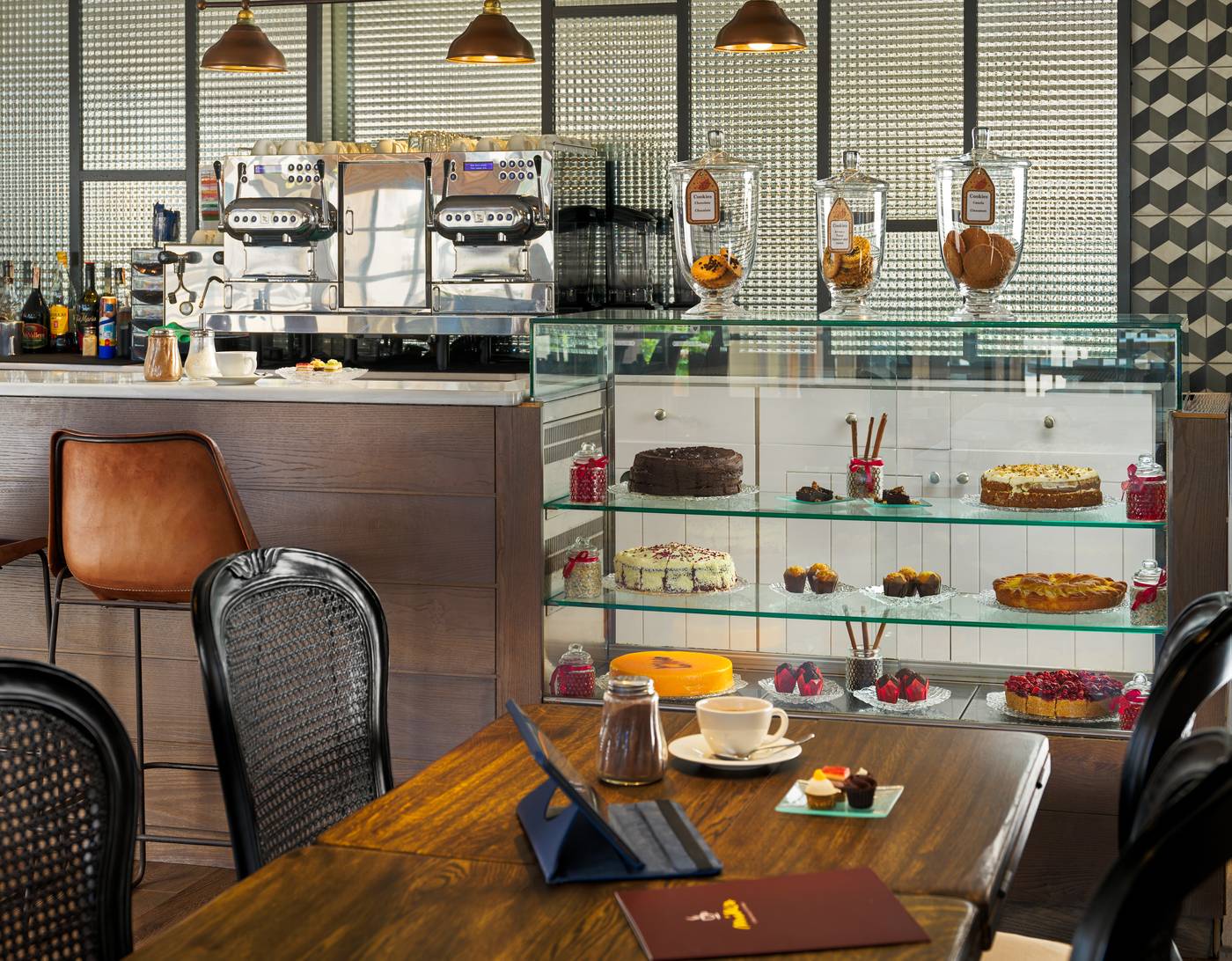 H10-Conquistador-Bar-43