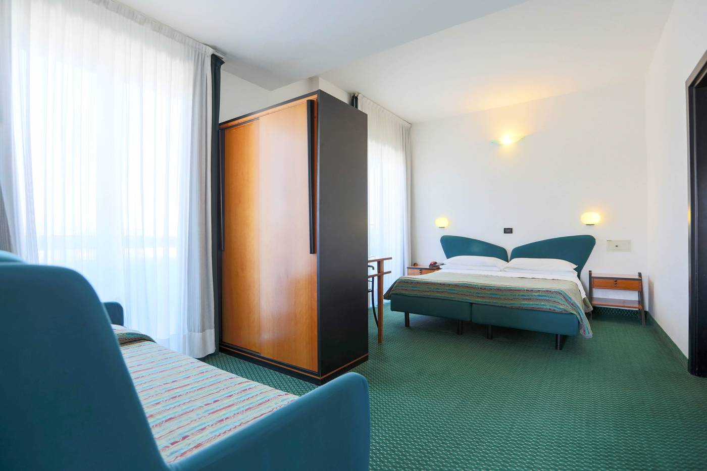 Hotel Ali D'oro-Italy-Rimini-Room-10