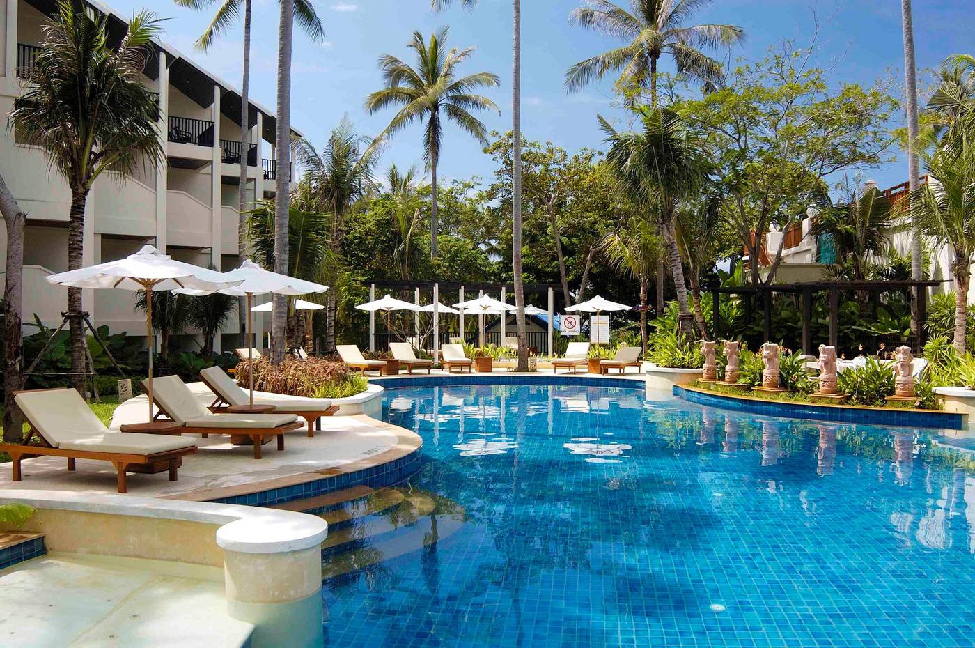 Horizon-Karon-Beach-Resort---Spa-Pool-1