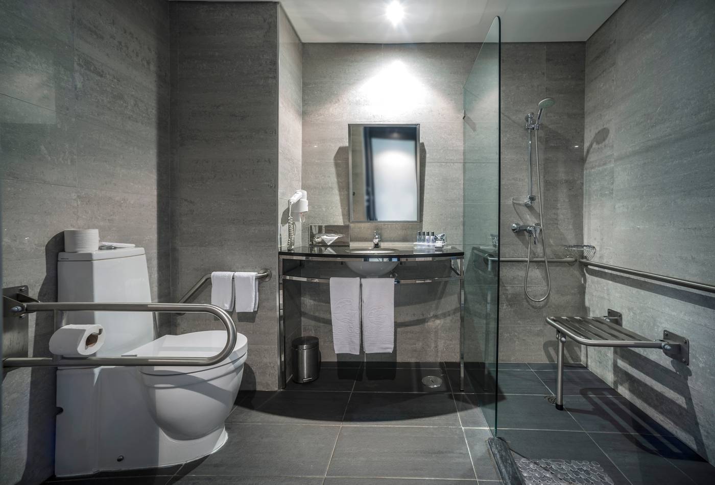 Vila-Gale-Lagos-Room-22