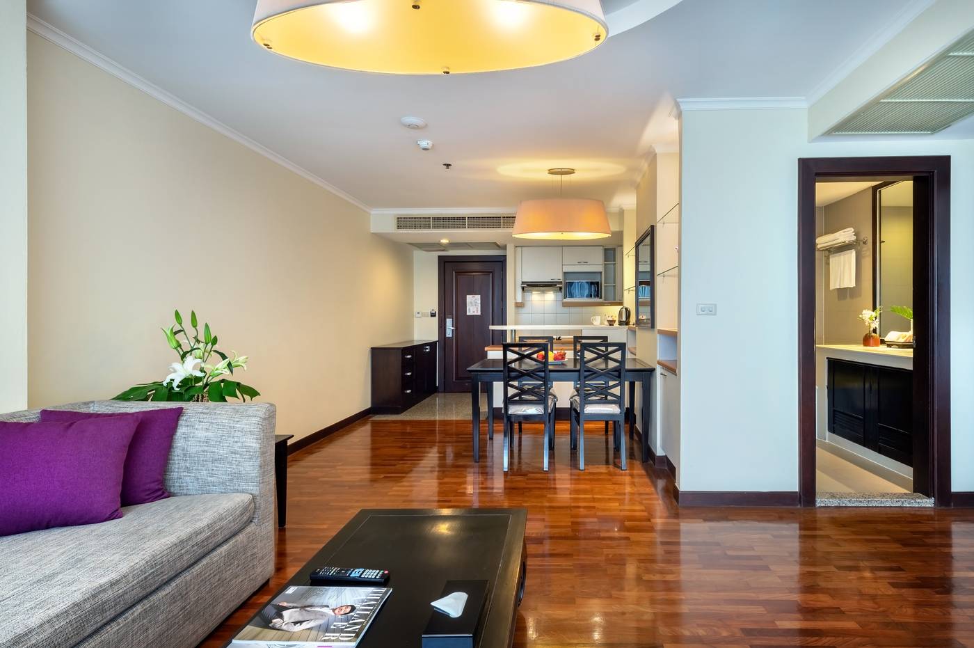 Bandara-Suites-Silom-Room-15