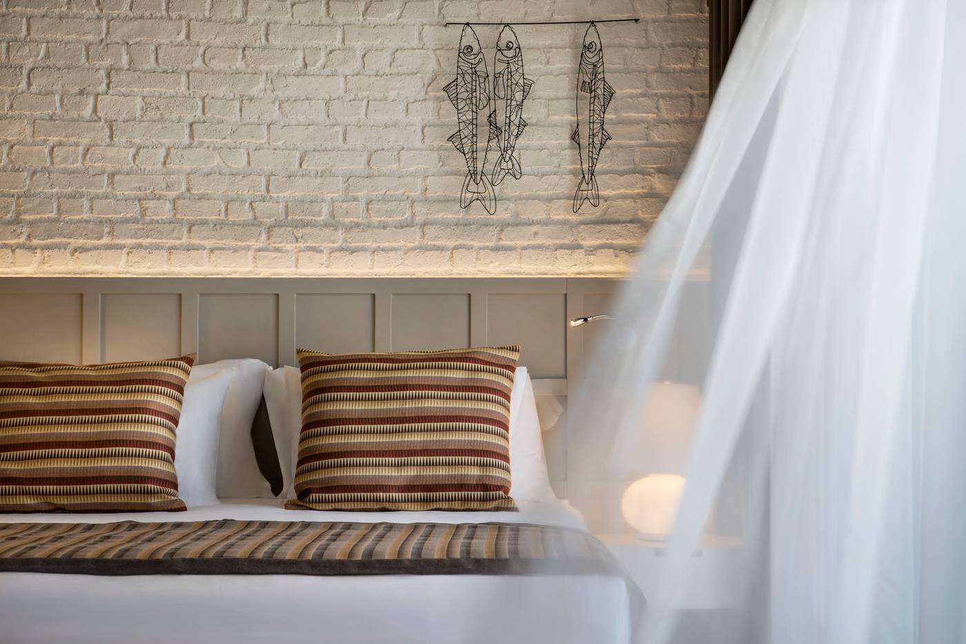 Acanthus-Cennet-Barut-Collection-Room-36