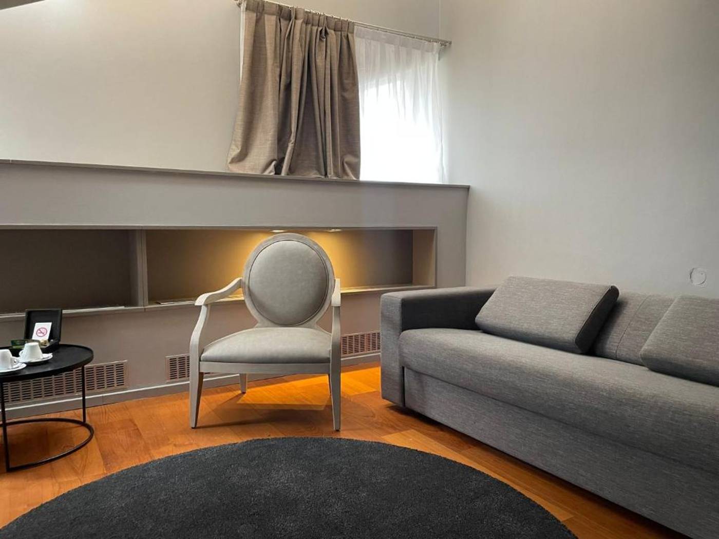 987-Design-Prague-hotel-Room-20