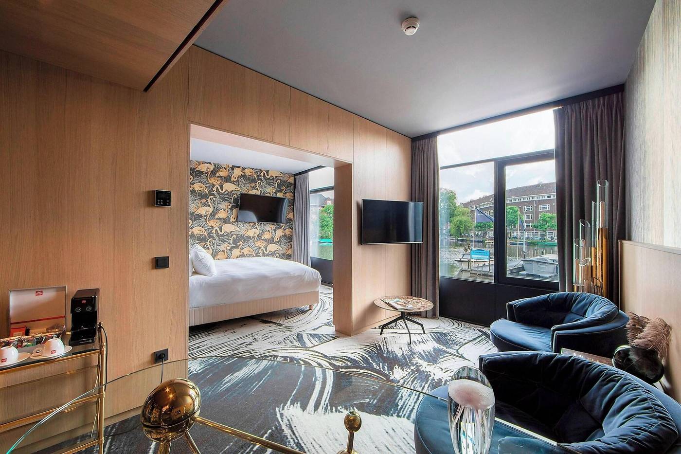 Apollo-Hotel-Amsterdam--a-Tribute-Portfolio-Hotel-Room-9