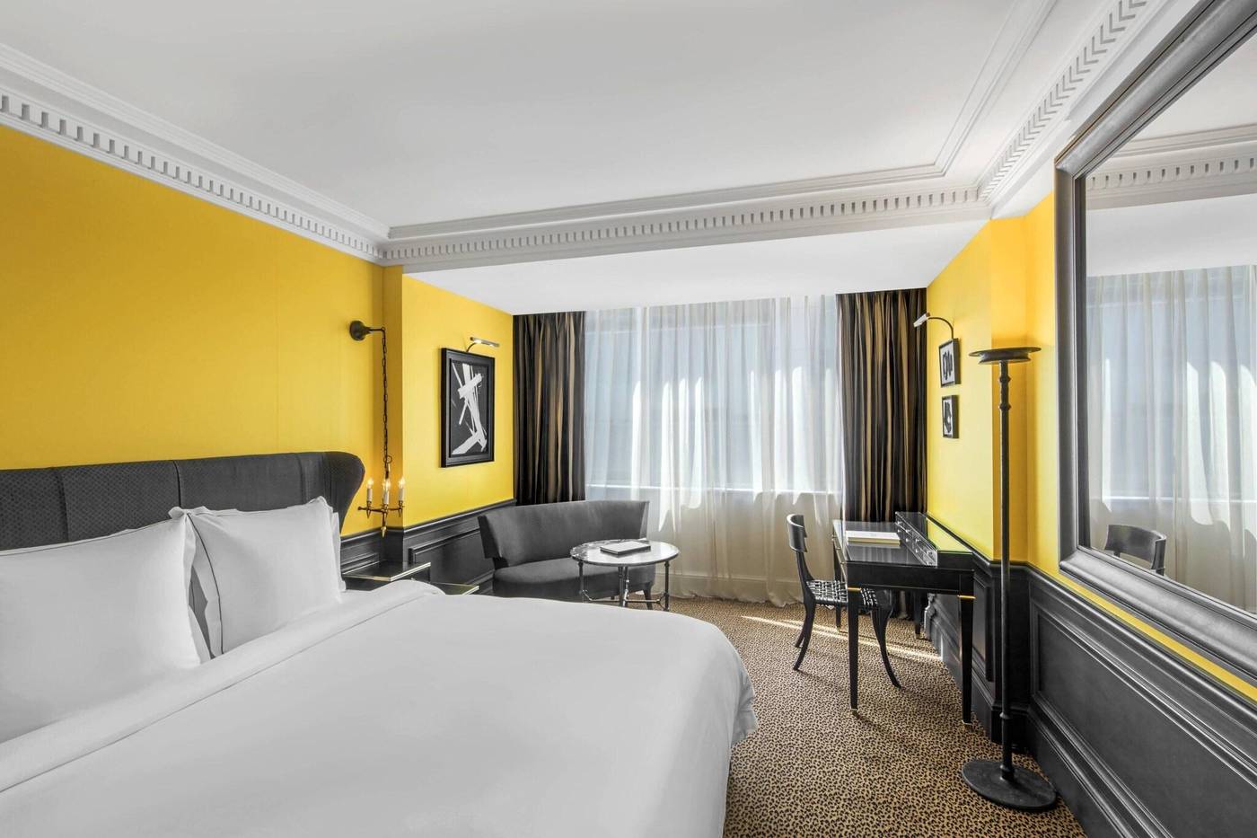Hotel-de-Berri-Champs-Elysees--a-Luxury-Collection-Hotel--Paris-Room-40